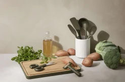 Eva Solo Skærebrætter^Green tools Bambusskærebræt med saftrille - 39x28 cm