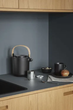 Eva Solo Termokander|Tekander Og Tebryggere^Nordic kitchen te-termokande - 1.0 l - Sand