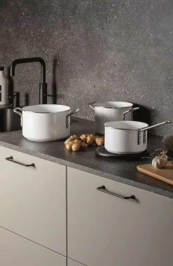 Eva Solo Gryder^White Line Gryde 2,5 l 16 cm keramisk Slip-Let® belægning